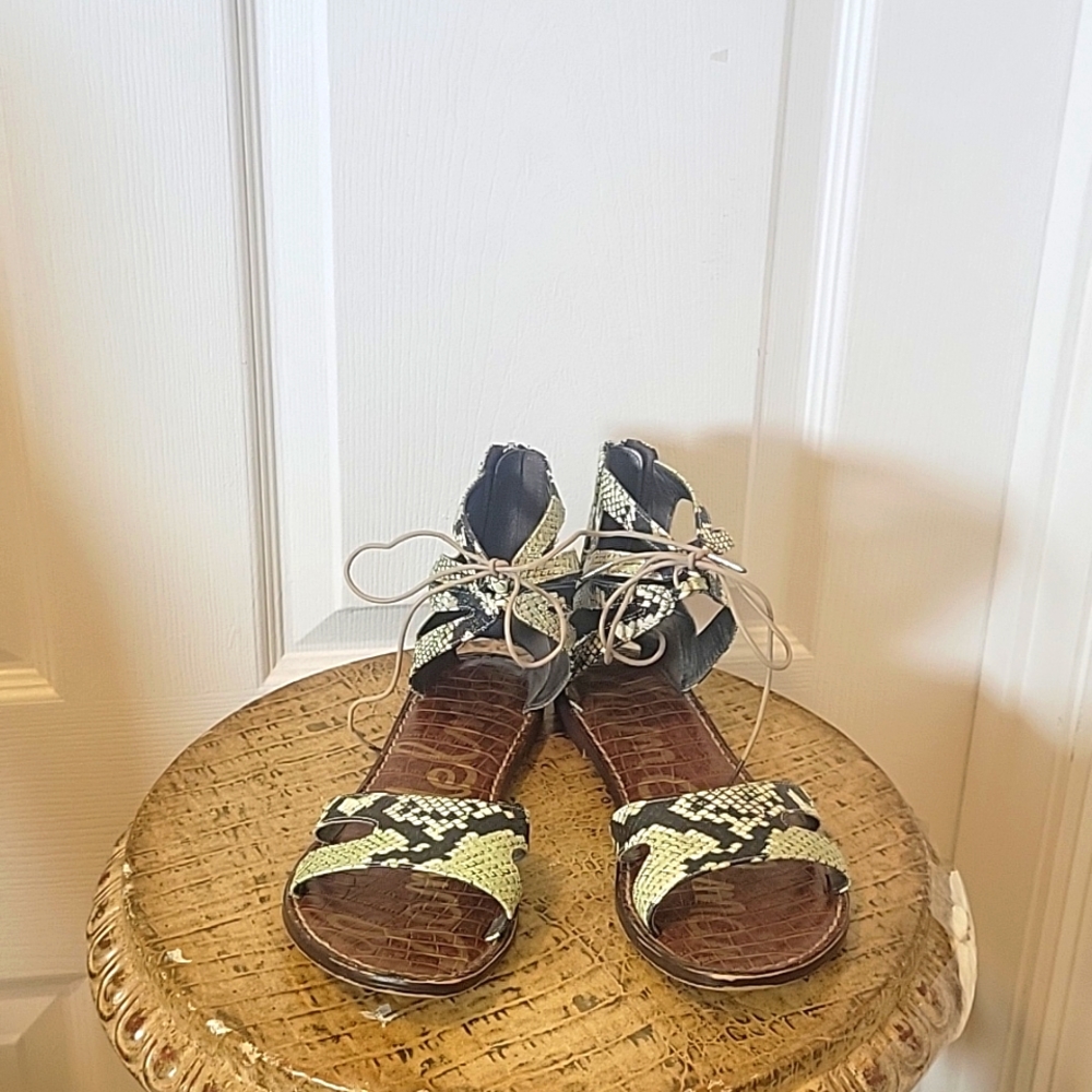 Sam Eldeman green and black snakeskin gladiator sandals size 9